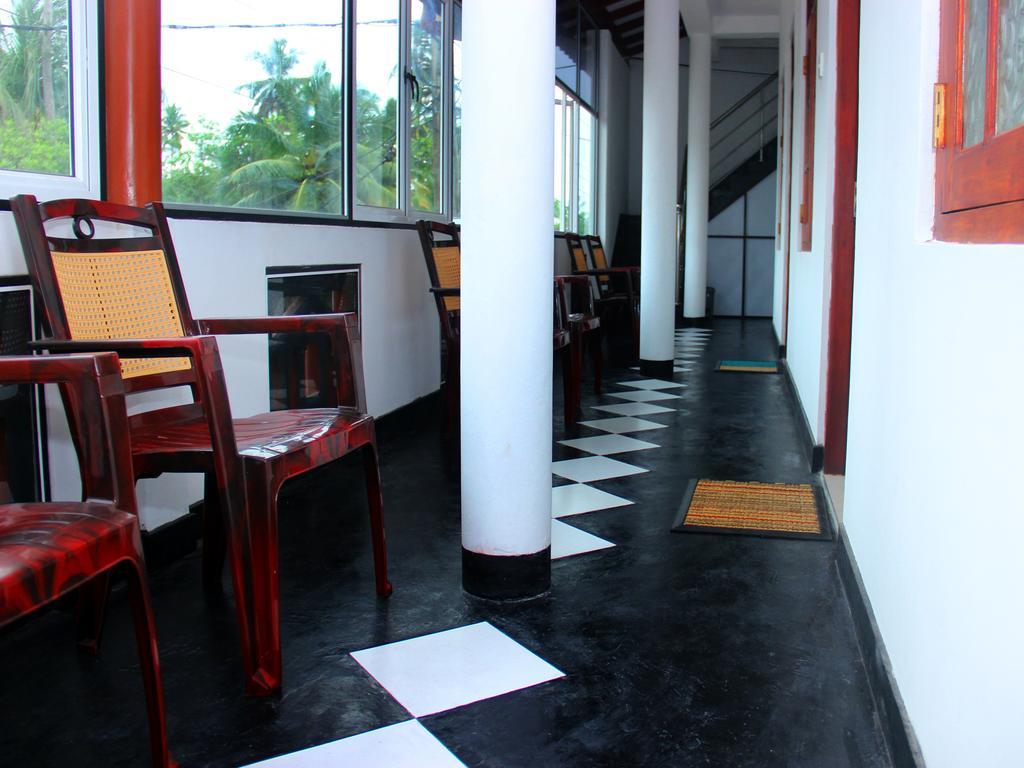Bed and Breakfast Heaven Star Rest Mirissa Esterno foto